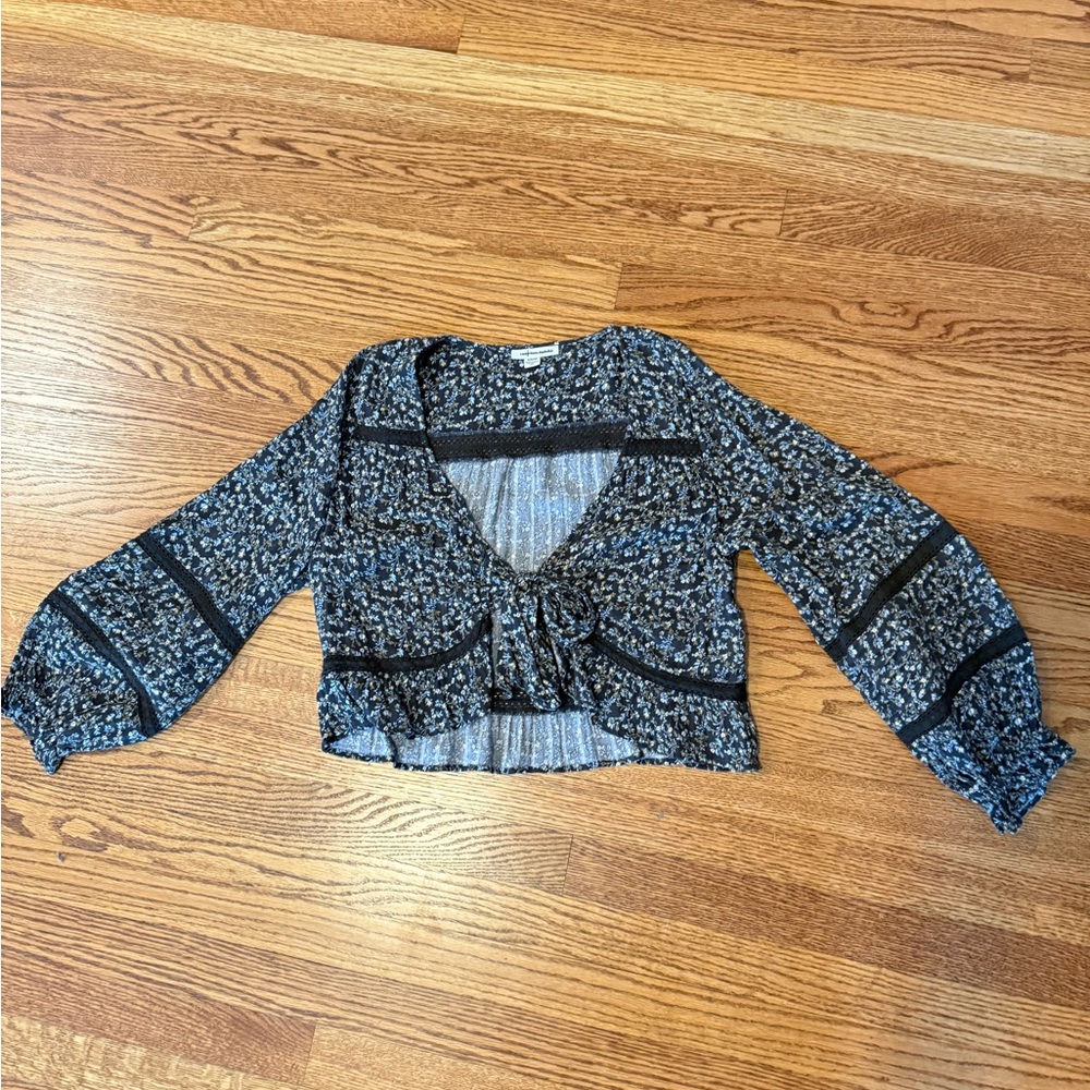 American Eagle Wonans front tie top. Size M